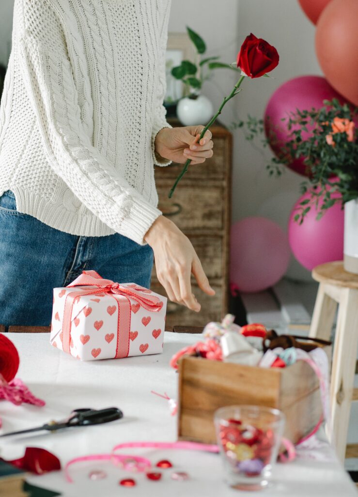 Valentine’s Day: 4 Tips For A Cozy and Romantic Home  | Clean Polish Shines